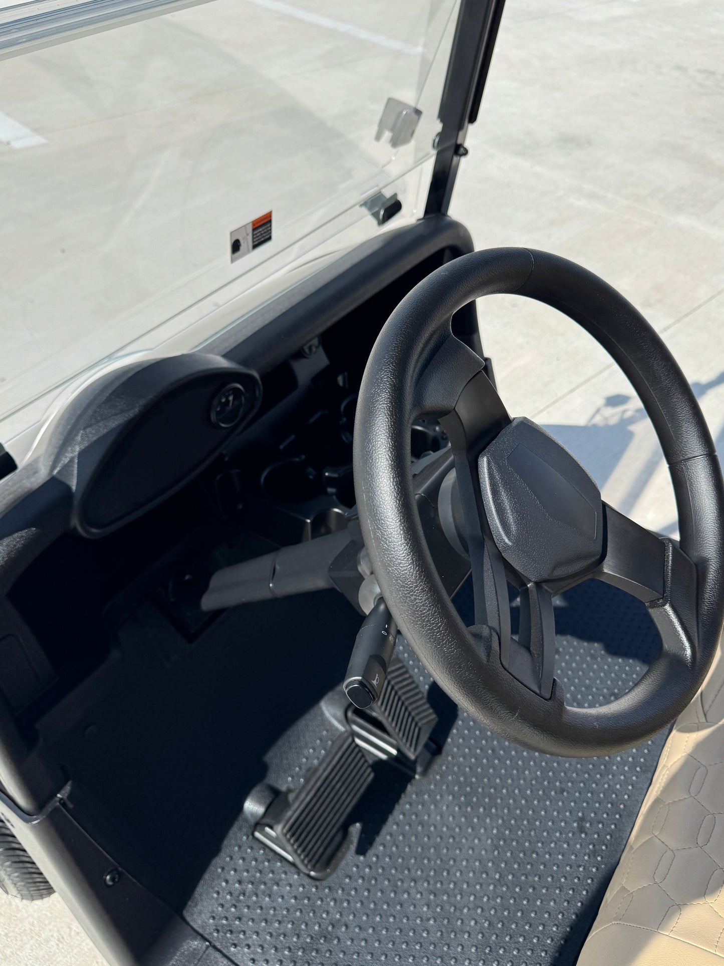 2020 EZGO RXV with Samsung Lithium - Burgundy